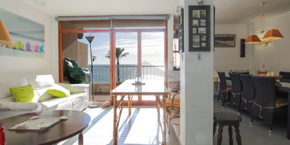 Apartamentos a primera línea de playa Moraira